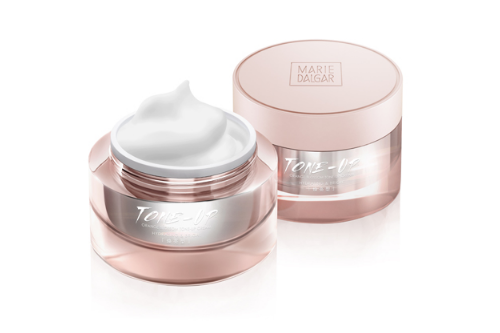 學(xué)生黨適合用什么牌子的素顏霜 用完素顏霜不要忘記卸妝 學(xué)生黨適合用什么牌子的素顏霜 用完素顏霜不要忘記卸妝