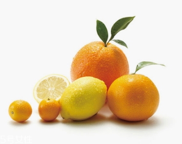 左旋vc原液白天能用嗎？注意做好防曬工作