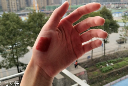 mac chili什么顏色？偏橘色調(diào)