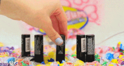 自制口紅怎么才能不脫色 6個(gè)步驟完美打造專屬口紅 自制口紅怎么才能不脫色 6個(gè)步驟完美打造專屬口紅