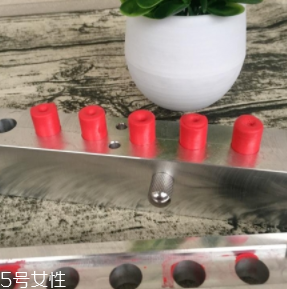 自制口紅怎么才能不脫色 6個(gè)步驟完美打造專屬口紅 自制口紅怎么才能不脫色 6個(gè)步驟完美打造專屬口紅