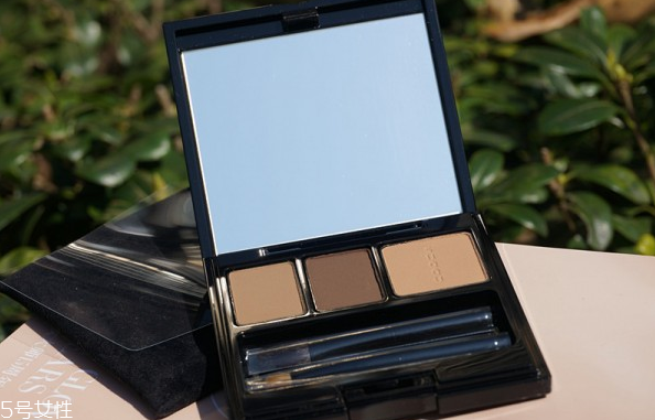 最百搭的三種眉毛畫法 使用眉筆眉粉的化妝技巧 最百搭的三種眉毛畫法 使用眉筆眉粉的化妝技巧