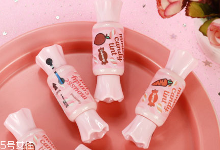 染唇液怎么涂的自然 4個(gè)步驟讓雙唇持久又美膩 染唇液怎么涂的自然 4個(gè)步驟讓雙唇持久又美膩