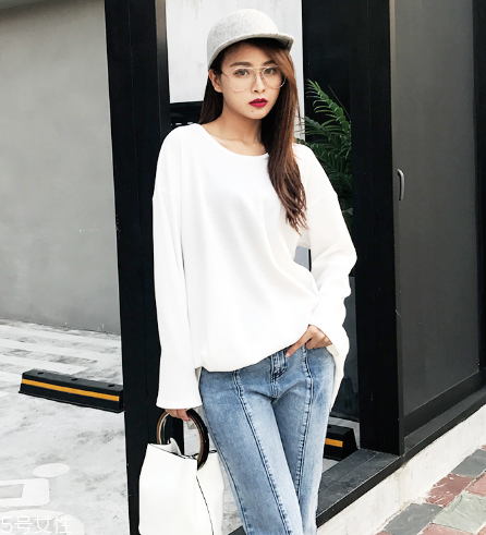 牛仔褲粘毛怎么辦？教你兩個(gè)小妙招