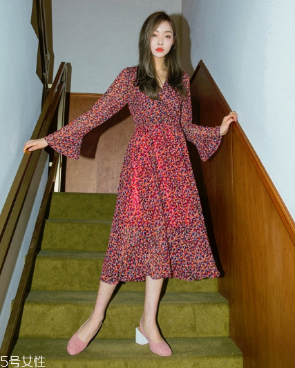 圓頭高跟鞋怎么搭配？顯高又淑女