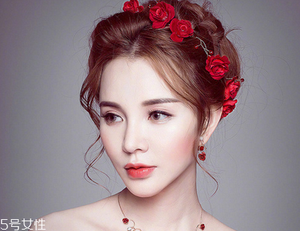 新娘可以自己化妝嗎 2018最美新娘妝容造型 新娘可以自己化妝嗎 2018最美新娘妝容造型