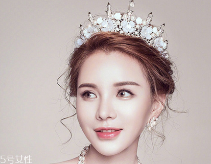 新娘可以自己化妝嗎 2018最美新娘妝容造型 新娘可以自己化妝嗎 2018最美新娘妝容造型