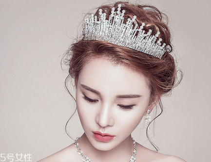 新娘可以自己化妝嗎 2018最美新娘妝容造型 新娘可以自己化妝嗎 2018最美新娘妝容造型