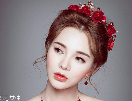 新娘可以自己化妝嗎 2018最美新娘妝容造型 新娘可以自己化妝嗎 2018最美新娘妝容造型