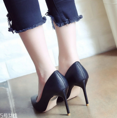 高跟鞋多高最合適？最舒服的高跟鞋高度