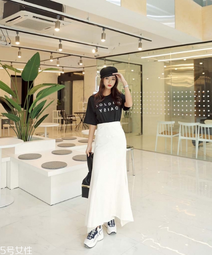 春天穿什么長(zhǎng)裙好看？這幾款助你魅力激增