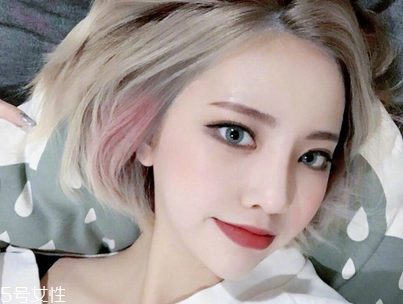 素顏霜的正確卸妝方法 素顏霜開封后要盡快用完 素顏霜的正確卸妝方法 素顏霜開封后要盡快用完