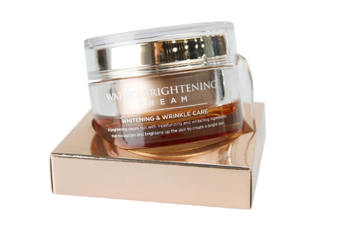 素顏霜的正確卸妝方法 素顏霜開封后要盡快用完 素顏霜的正確卸妝方法 素顏霜開封后要盡快用完