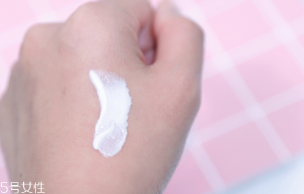 卡姿蘭素顏霜好用嗎 給你清新自然的素顏 卡姿蘭素顏霜好用嗎 給你清新自然的素顏