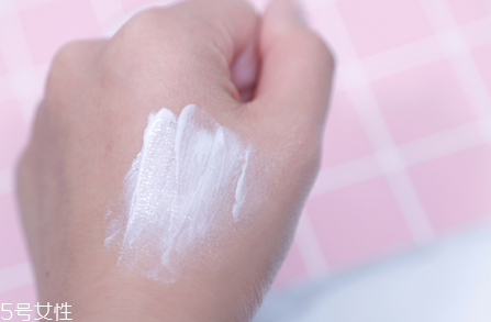 卡姿蘭素顏霜好用嗎 給你清新自然的素顏 卡姿蘭素顏霜好用嗎 給你清新自然的素顏