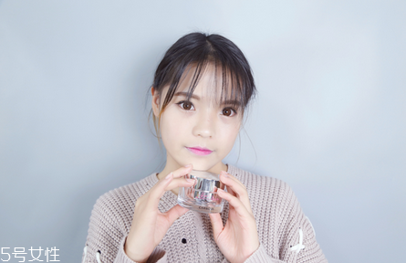 卡姿蘭素顏霜好用嗎 給你清新自然的素顏 卡姿蘭素顏霜好用嗎 給你清新自然的素顏