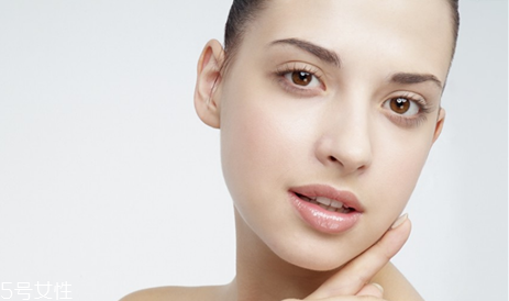 素顏霜開封后保質(zhì)期是多久 長痘痘不要涂素顏霜 素顏霜開封后保質(zhì)期是多久 長痘痘不要涂素顏霜