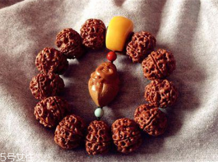 金剛菩提子怎么盤(pán)紅？教你幾招盤(pán)紅菩提子