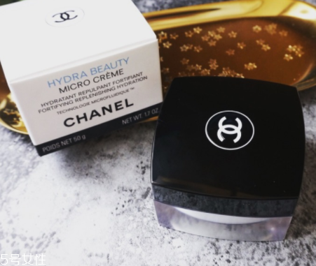 凝霜和乳霜的區(qū)別 凝霜適合夏季 凝霜和乳霜的區(qū)別 凝霜適合夏季