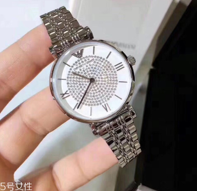 armani阿瑪尼滿天星手表防水嗎？