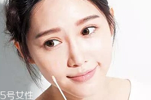 夏天化妝怎么樣不脫妝？8個(gè)小技巧讓你做清爽女神