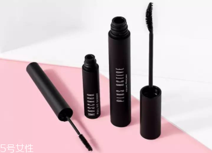 夏天化妝怎么樣不脫妝？8個(gè)小技巧讓你做清爽女神