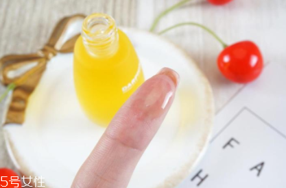 darphin朵梵8花精露怎么樣？百妍緊致芳香精露好用嗎？