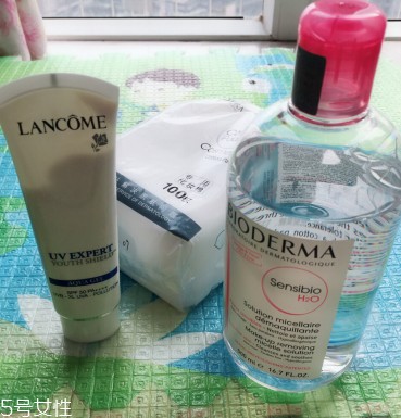 蘭蔻防曬霜和科顏氏防曬霜區(qū)別對(duì)比 蘭蔻防曬霜和科顏氏防曬霜區(qū)別對(duì)比