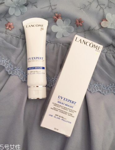 蘭蔻防曬霜和科顏氏防曬霜區(qū)別對(duì)比 蘭蔻防曬霜和科顏氏防曬霜區(qū)別對(duì)比