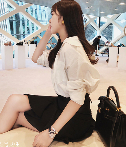 襯衫可以搭配羽絨服嗎？襯衫要這樣搭配