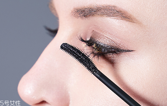 睫毛膏孕婦可以用嗎？大牌睫毛膏也不安全