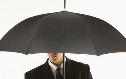 雨傘可以當(dāng)太陽傘嗎 雨傘沒有防曬值 雨傘可以當(dāng)太陽傘嗎 雨傘沒有防曬值