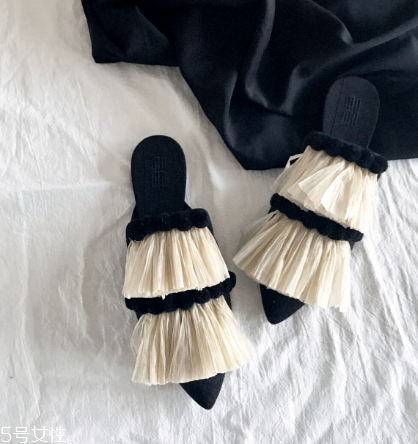 sanayi 313是什么牌子？最吸睛的拖鞋設計