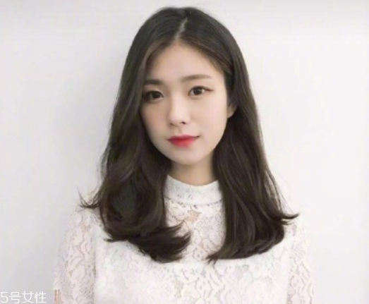 仙女燙發(fā)型圖片分享 好看又時(shí)髦的佛系女生發(fā)型 仙女燙發(fā)型圖片分享 好看又時(shí)髦的佛系女生發(fā)型