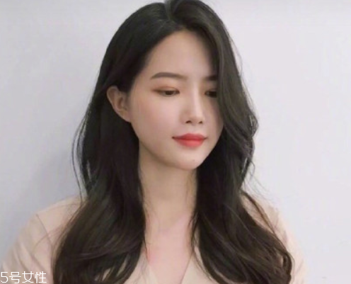 仙女燙發(fā)型圖片分享 好看又時(shí)髦的佛系女生發(fā)型 仙女燙發(fā)型圖片分享 好看又時(shí)髦的佛系女生發(fā)型