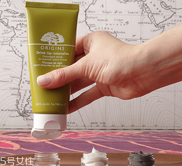 為什么油皮會(huì)變成干皮？三個(gè)油皮護(hù)膚誤區(qū)