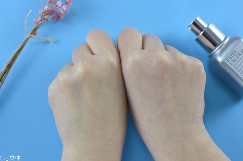 雅詩(shī)蘭黛線雕精華有用嗎？拯救表情紋