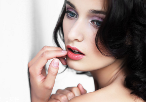 黑頭粉刺能擠嗎 擠黑頭粉刺后這樣處理 黑頭粉刺能擠嗎 擠黑頭粉刺后這樣處理