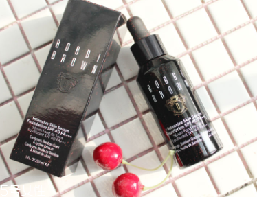 芭比波朗蟲草粉底2.5號試色 不適合遮瑕 芭比波朗蟲草粉底2.5號試色 不適合遮瑕