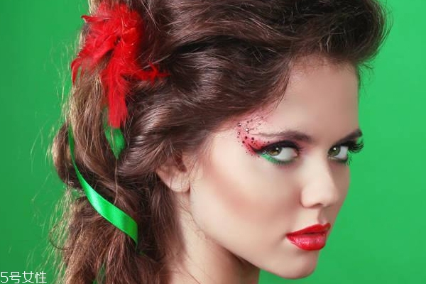 護(hù)發(fā)素沒(méi)洗干凈會(huì)怎樣？護(hù)發(fā)素殘留會(huì)導(dǎo)致脫發(fā)嗎？