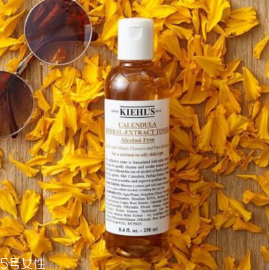 夏天油性皮膚用什么護(hù)膚品不油膩 油皮護(hù)膚品推薦 夏天油性皮膚用什么護(hù)膚品不油膩 油皮護(hù)膚品推薦