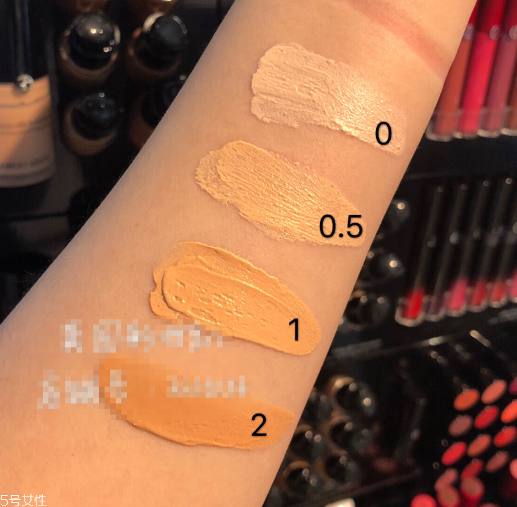 阿瑪尼2018新品牛仔懶人粉底液試色 新舊色號(hào)對(duì)比 阿瑪尼2018新品牛仔懶人粉底液試色 新舊色號(hào)對(duì)比