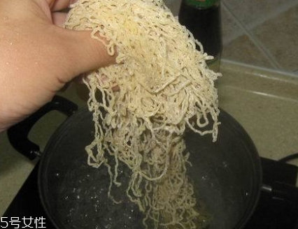 云吞面怎么煮好吃？廣東特色小吃