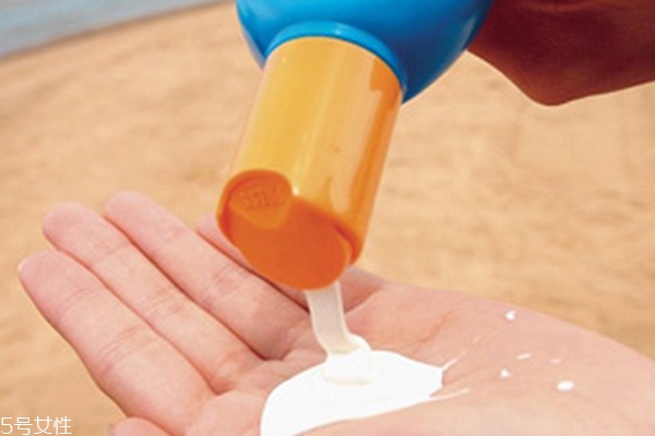 不同牌子防曬霜能混用嗎？使用防曬霜你不知道的小細節(jié)