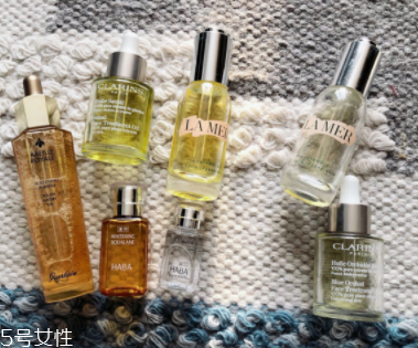 干皮敷面膜多長(zhǎng)時(shí)間好？先打底再敷面膜