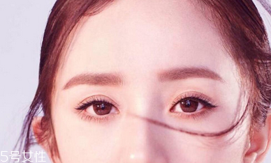 葉黃素白天吃還是晚上？早飯后為最佳時(shí)間