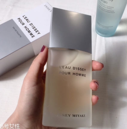 一生之水男是街香嗎？香味很獨(dú)特不街香