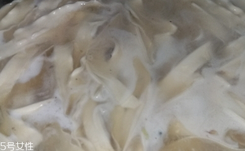 刀削面的鹵子怎么做？