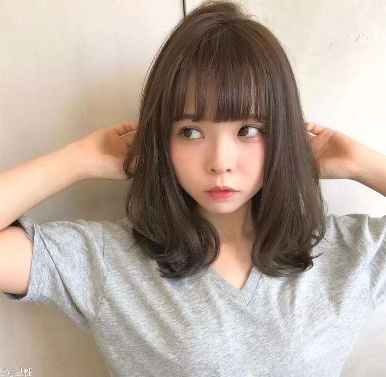 齊肩發(fā)型2018歐美 中西合璧的時尚發(fā)型 齊肩發(fā)型2018歐美 中西合璧的時尚發(fā)型