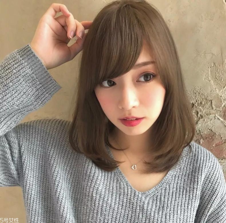 齊肩發(fā)型2018歐美 中西合璧的時尚發(fā)型 齊肩發(fā)型2018歐美 中西合璧的時尚發(fā)型